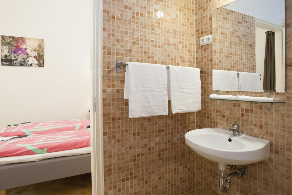 Carolyn Apartman In The Old City Apartment Будапеща Екстериор снимка