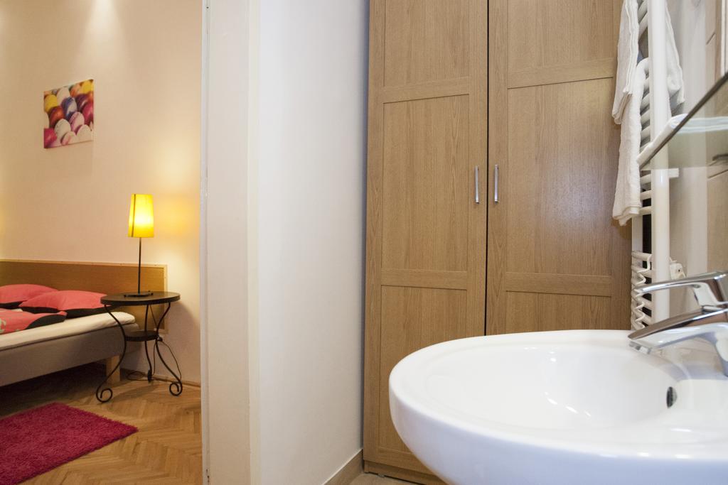 Carolyn Apartman In The Old City Apartment Будапеща Екстериор снимка