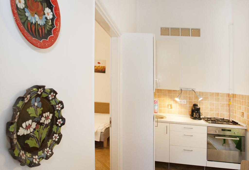 Carolyn Apartman In The Old City Apartment Будапеща Екстериор снимка